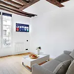 Studio 2P Renove Rue Des Archives Marais Clim 3