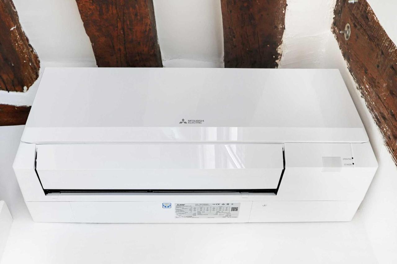 Studio 2p Renove Rue Des Archives Marais Clim 3 Hotel *